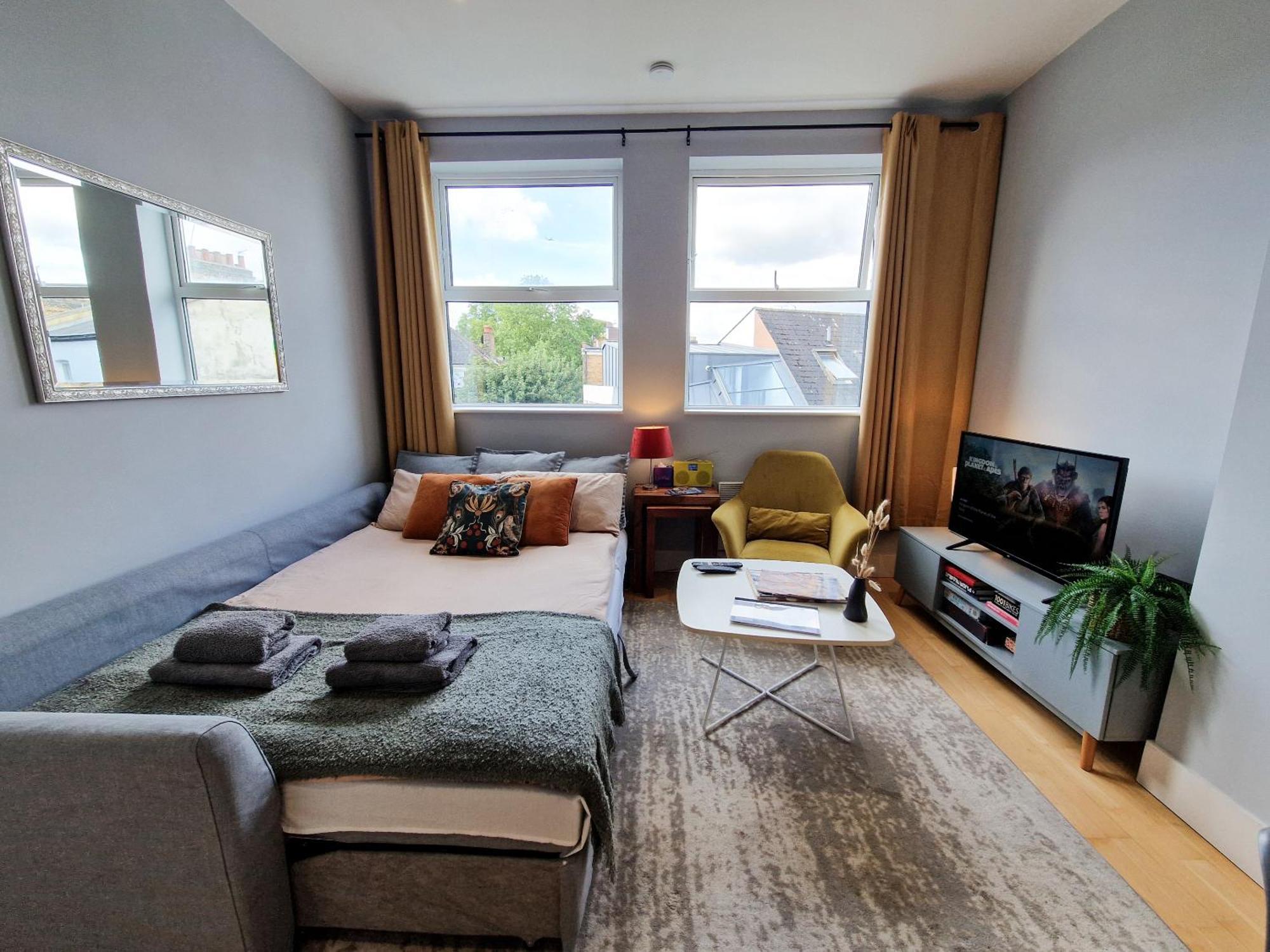 1-bed Apartment, Close To Kensington Olympia With Free Wi-fi & Netflix *